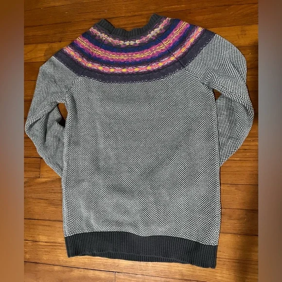 Mossimo Colorful Sweater - Picture 4 of 5